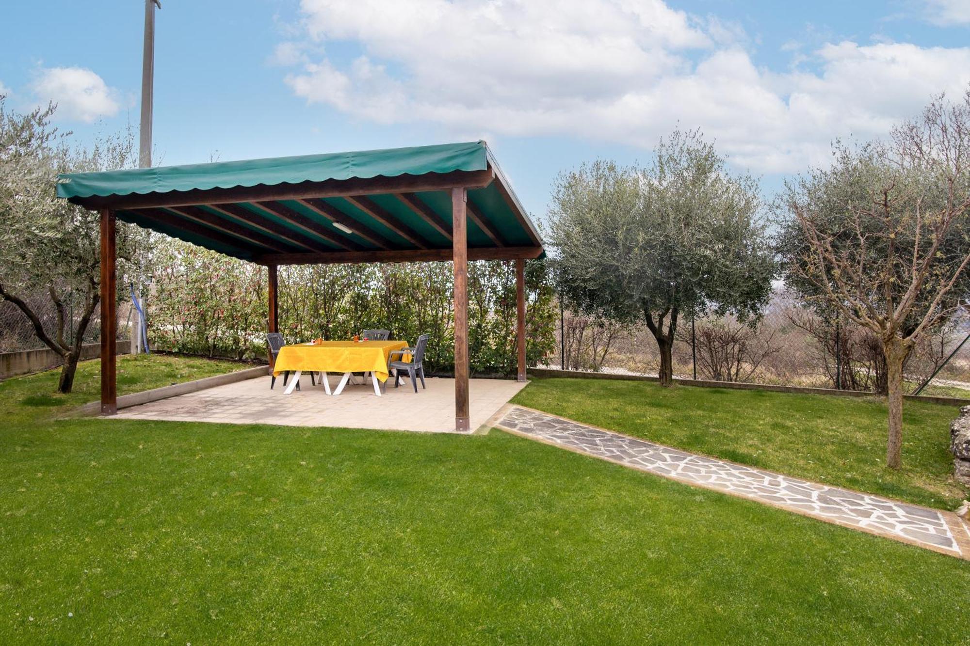 Casavacanzelemore - Casa Zoe Valfabbrica Exteriér fotografie